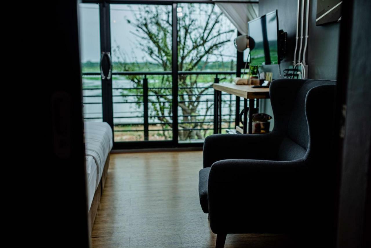 Canvas Family Home Trat Kültér fotó