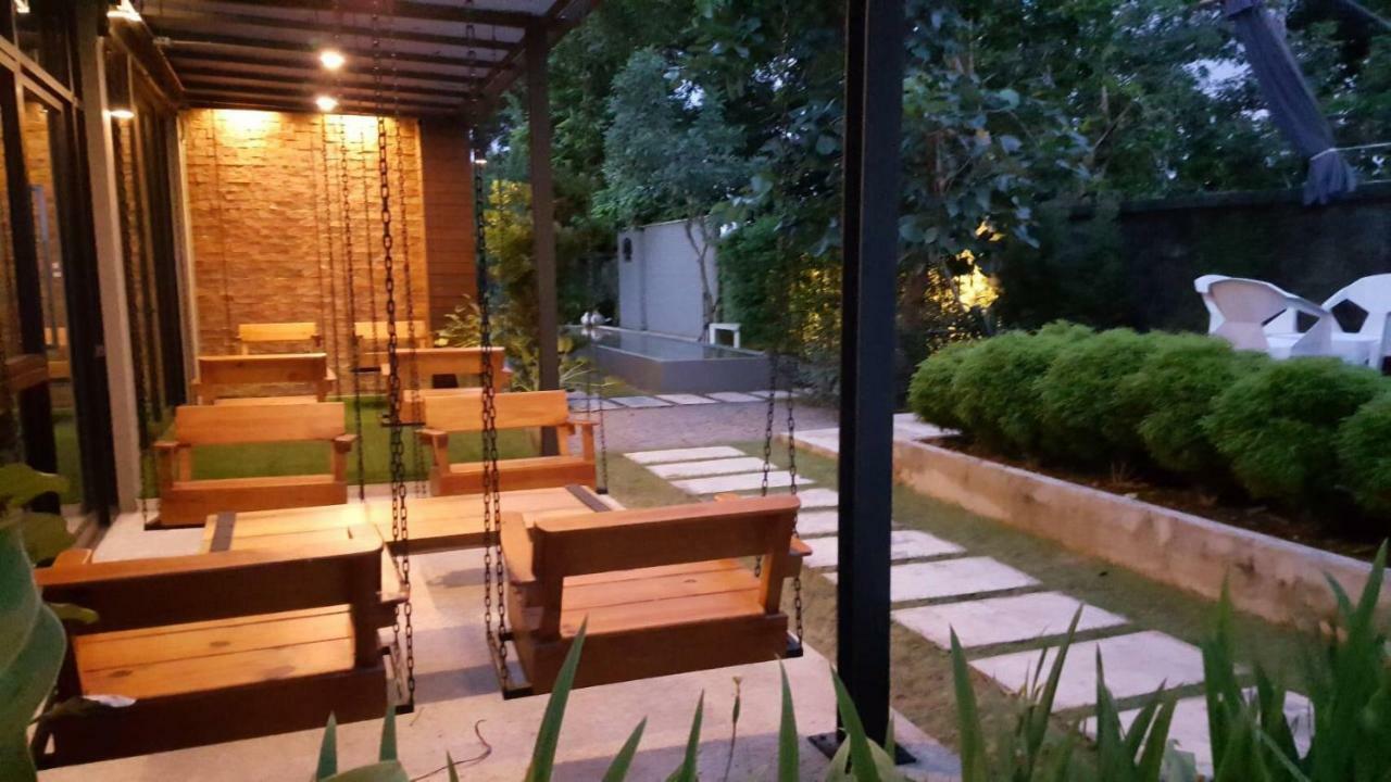 Canvas Family Home Trat Kültér fotó